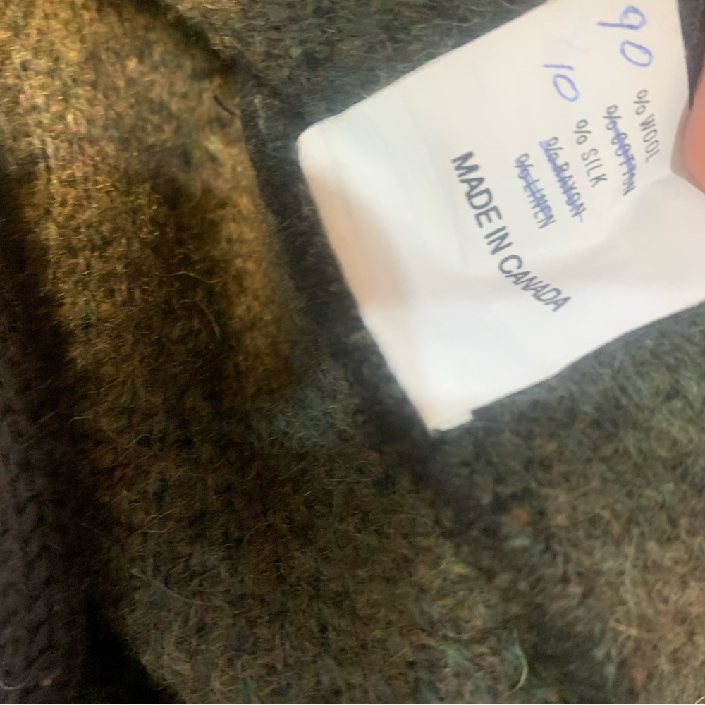 Norah Curtis Canada Vintage Wool Silk Wooden Button Vest - Picture 9 of 11
